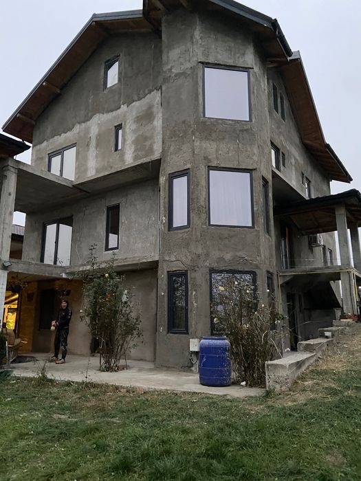 Șapă mecanizată și tencuieli mecanizată