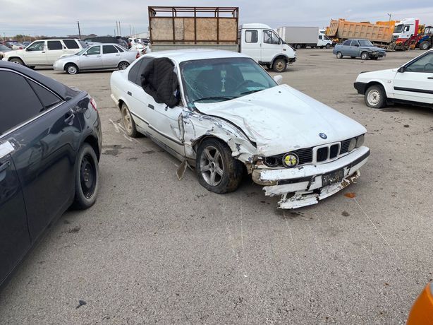 Продам BMW 520 после дтп
