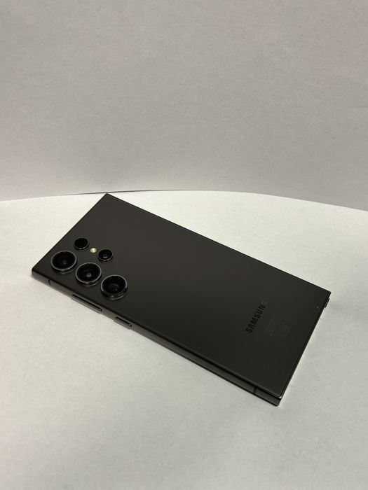 MDM vinde: Samsung S24 Ultra, 512GB, Titanium Black.