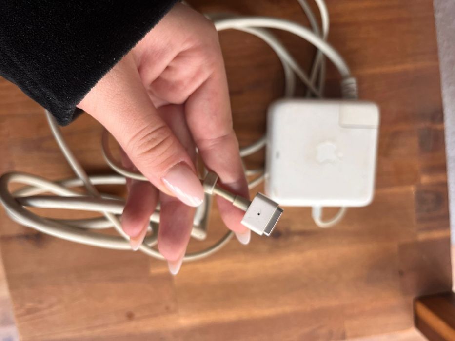 Incarcator macbook 60w, A1184