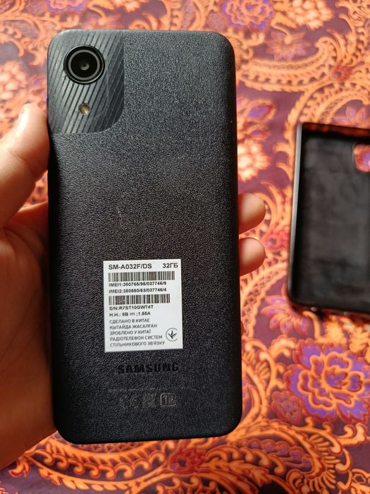 Samsung A032 в хорошем состоянии