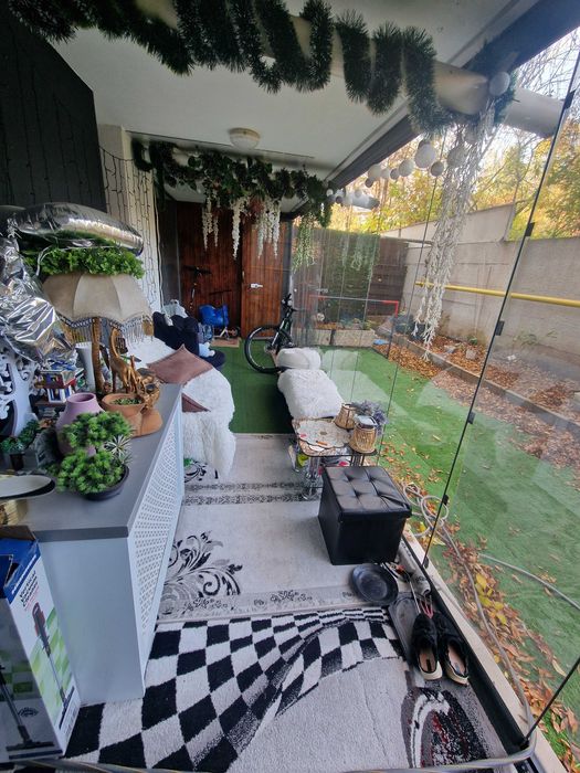 Se vinde ap 3 camere cu gradina , Pipera,  proprietar