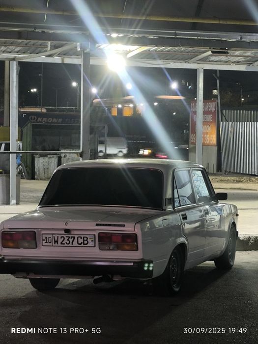 Jiguli vaz 2107.