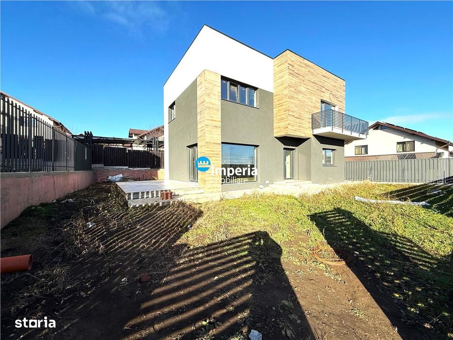 Vila premium P+E 4 cam, asfalt, canalizare,Notariat Miroslava