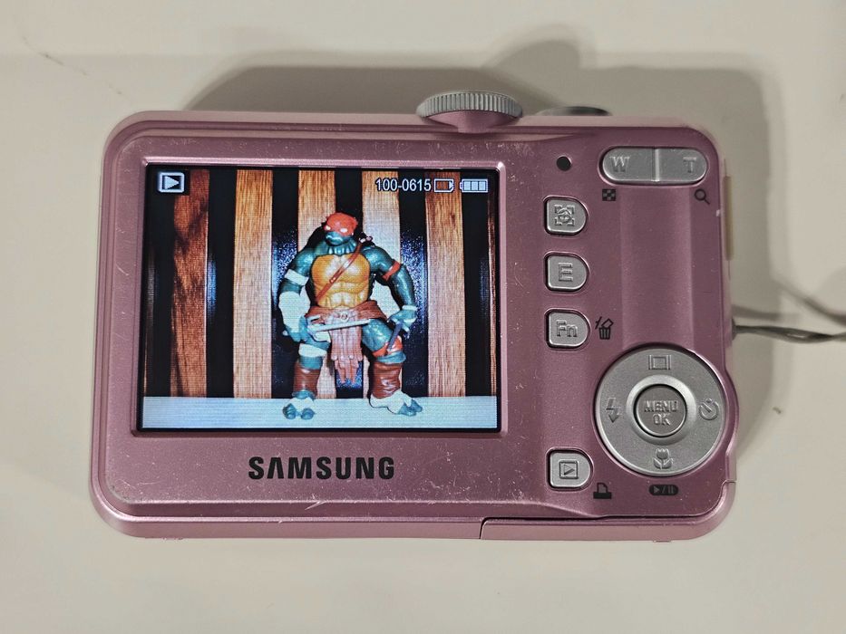 Aparat foto digital compact Samsung S760 Roz Y2K 7.2MP 3xZoom