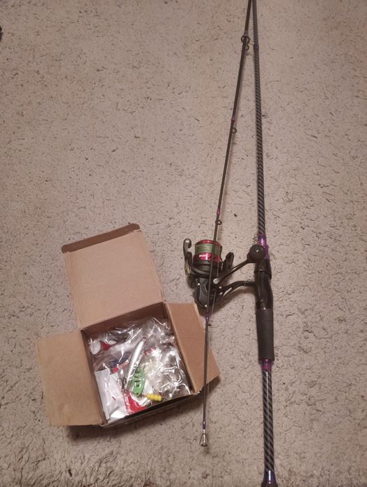 Продам спиннинг.