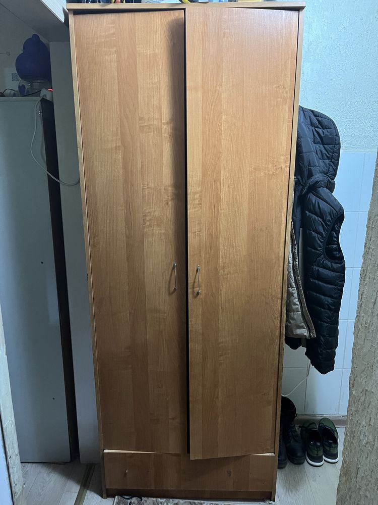 Продам шкаф в прихужую