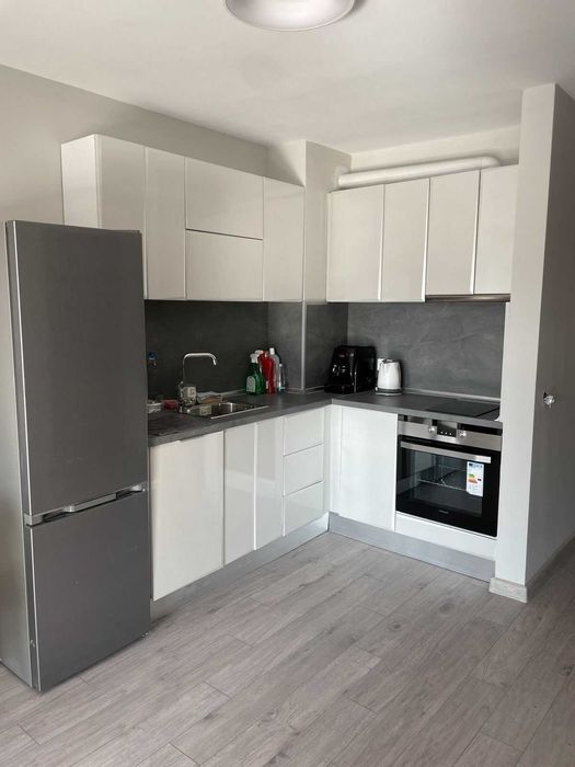 Дава се под наем Тристаен апартамент в София, Оборище - 83 кв.м за 750 € - Снимка #4