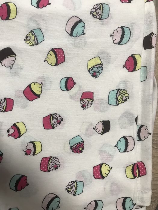 H&M Покривало на мъфини