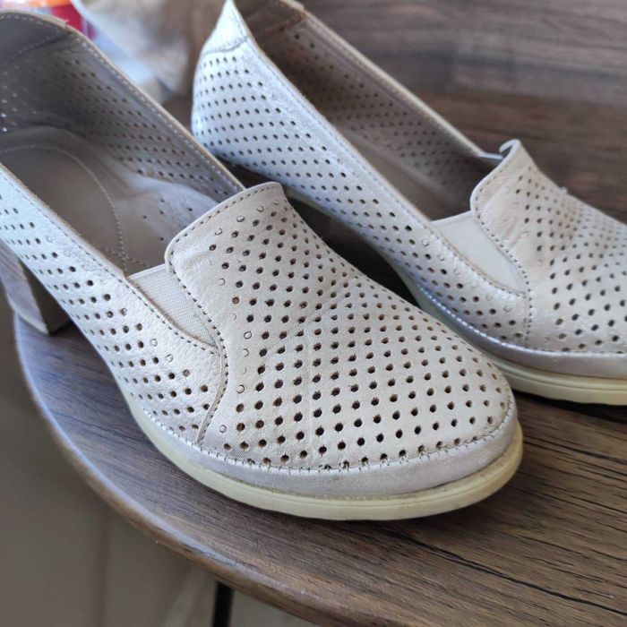 Дамски обувки естествена кожа