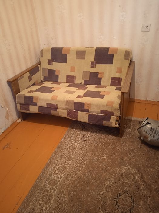 Продам: Диван малый раскладной