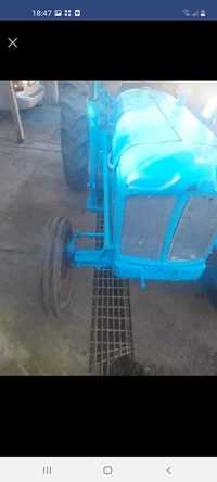 Tractor fordson major