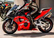Dezmembrez Honda CBR 954 RR SC 50 FireBlade