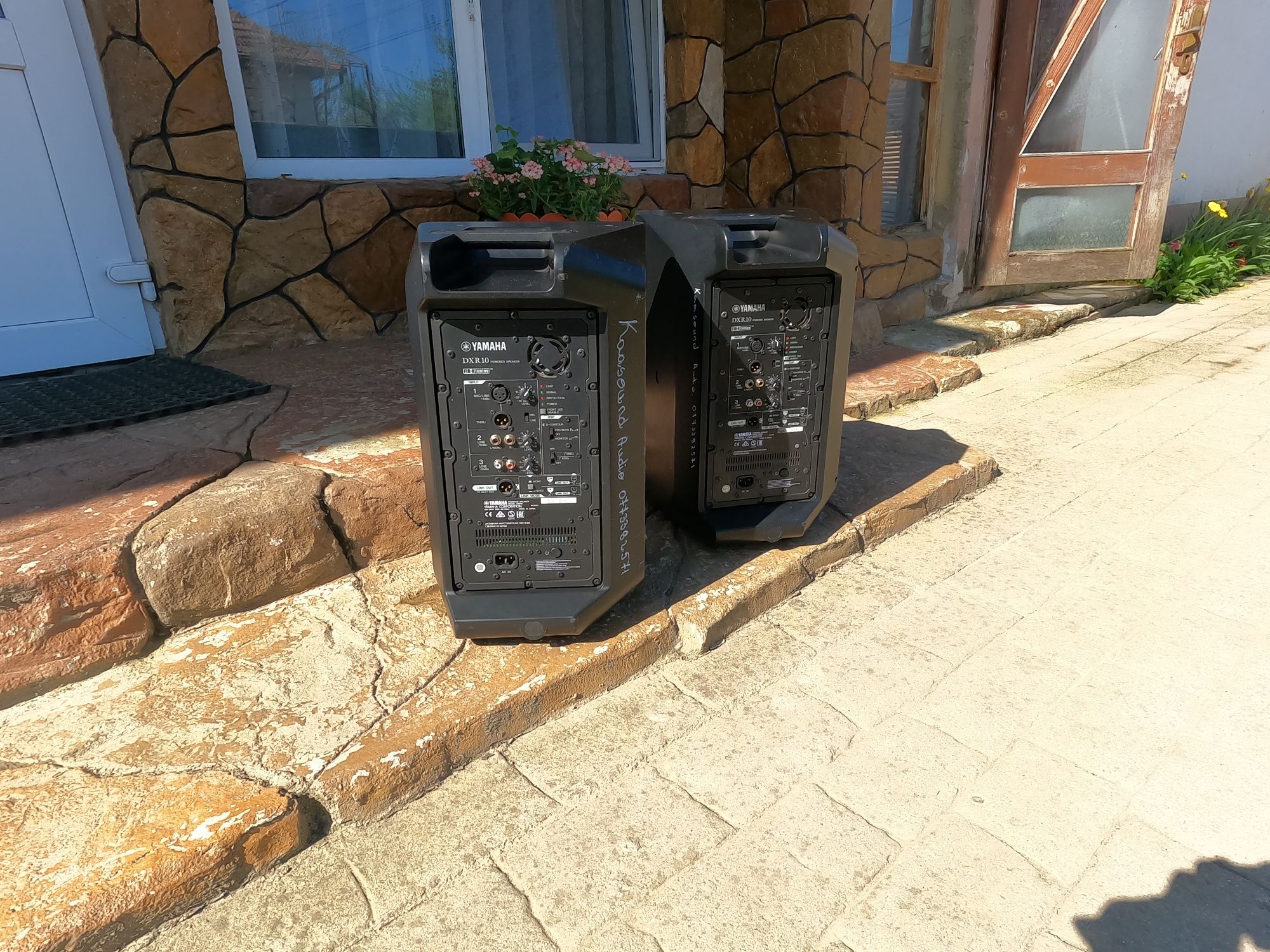Yamaha dxr10 boxe active