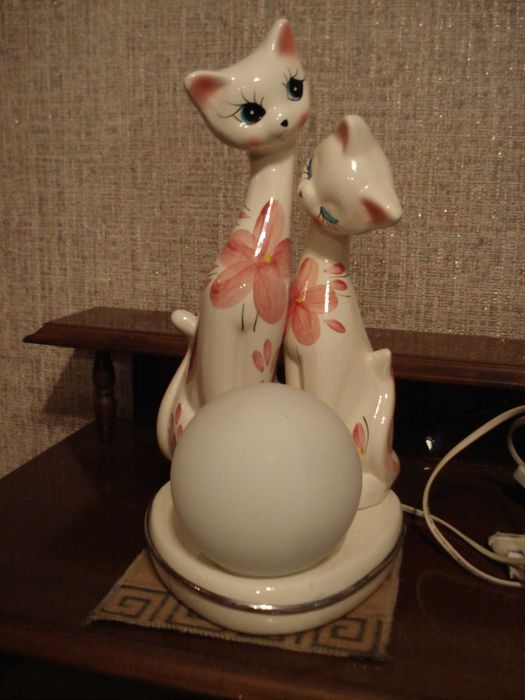 Фарфоровый ночник "КОШКИ"