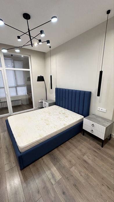 спальный гарнитур и диван