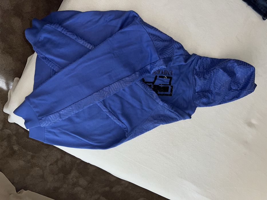 Ea7 hoodie размер М