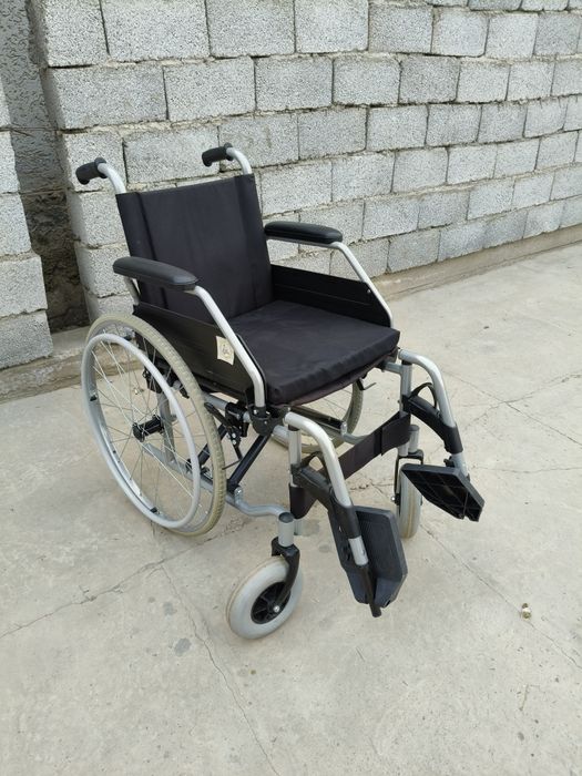 инвалидное кресло