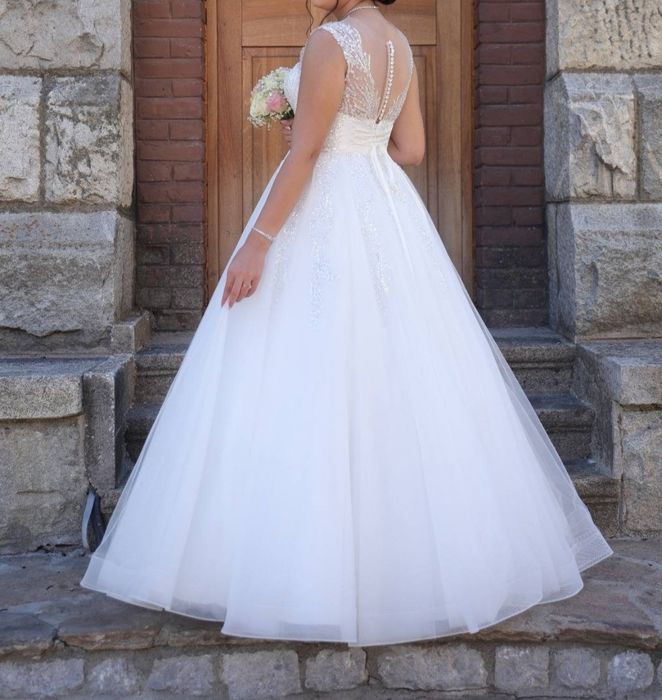 Уникална красива булчинска рокля Л 890лв