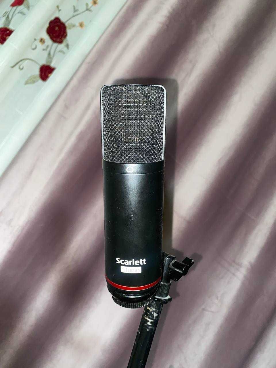 Продам студийный микрофон Scarlet studio