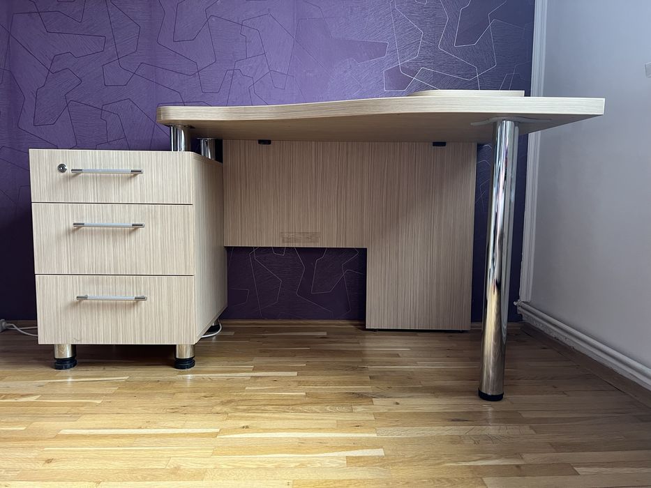 Birou cu masa se lucru si sertare