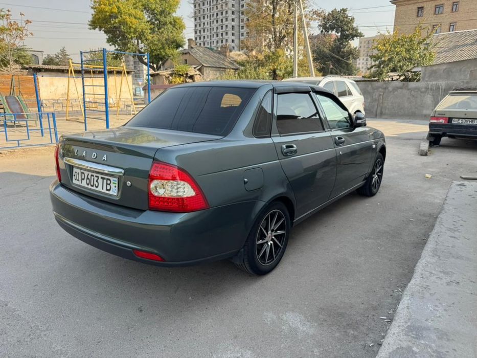 Продаю приору , 2010 года