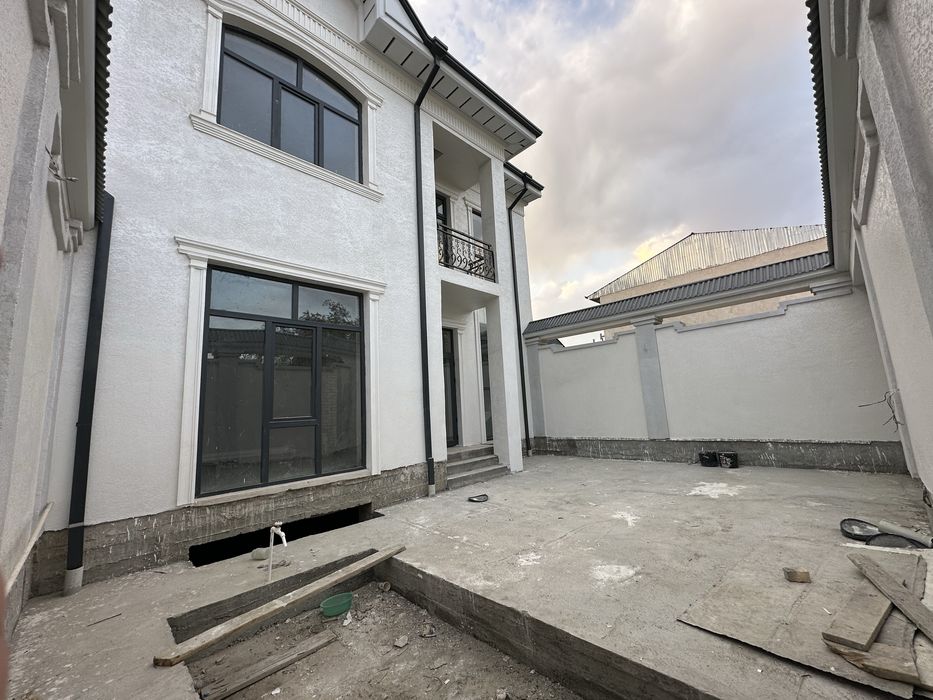 Buxoro shaxri trikatajdan uchaska sotiladi