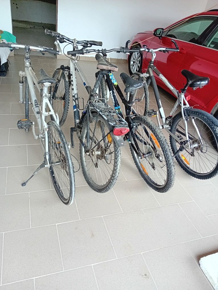 Vând biciclete  pe 26,28