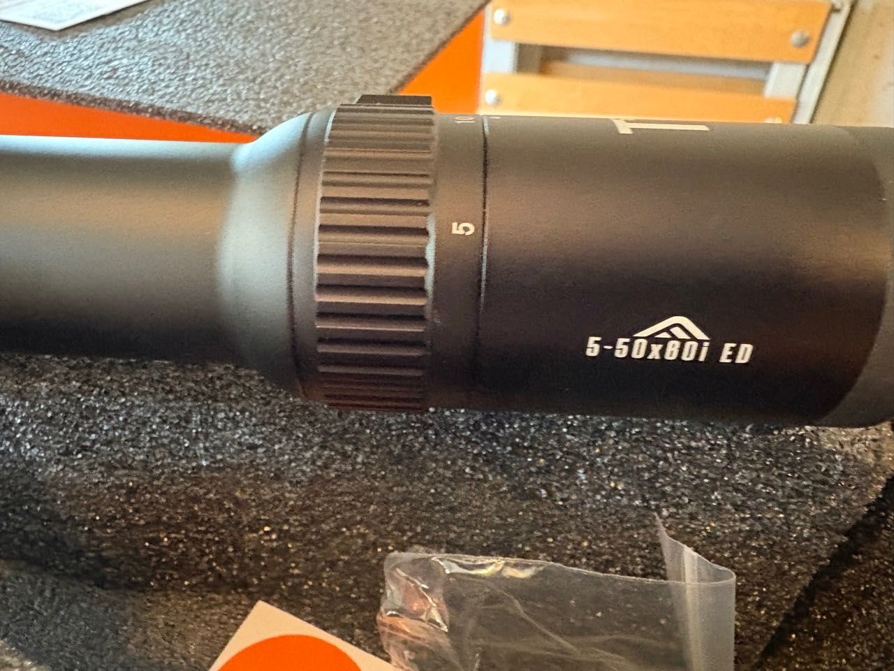 Продавам оптика T50i 5-50x56