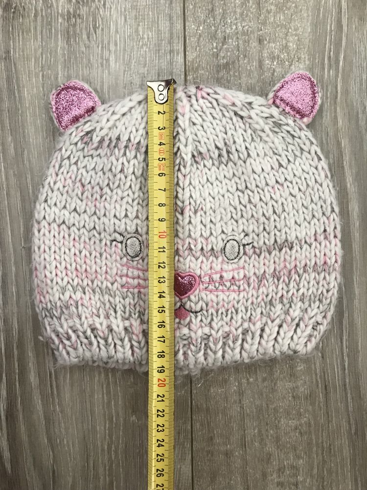 Căciulă tricotată cu pisica pt.1-2 ani