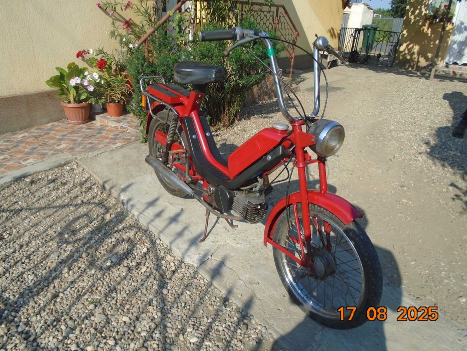 Jawa Babeta scuter cu pedale