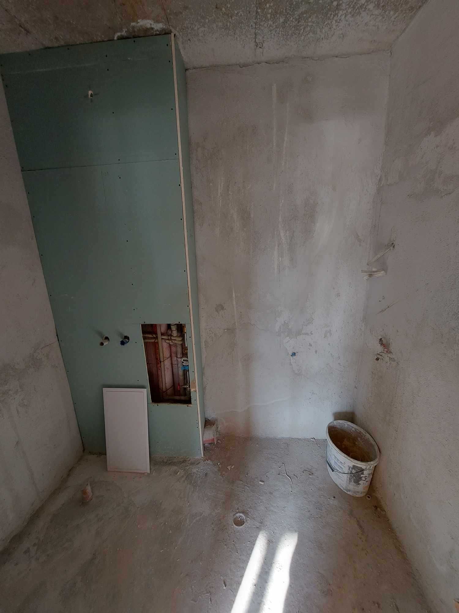 Тристаен апартамент, 104кв.м, кв. Вароша