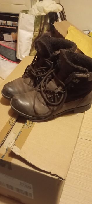 Ghete Clarks piele si goretex 38