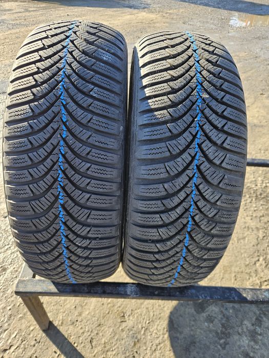 Vând 2 anvelope iarna 165/60/14 165/60r14 HANKOK