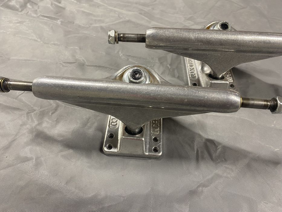 Independent trucks 159