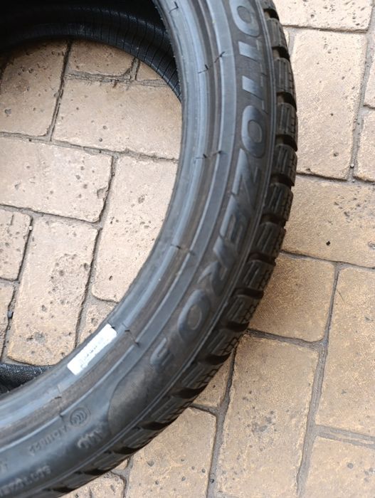 Зимни гуми Pirelli 235/40/18 Sottozero 3