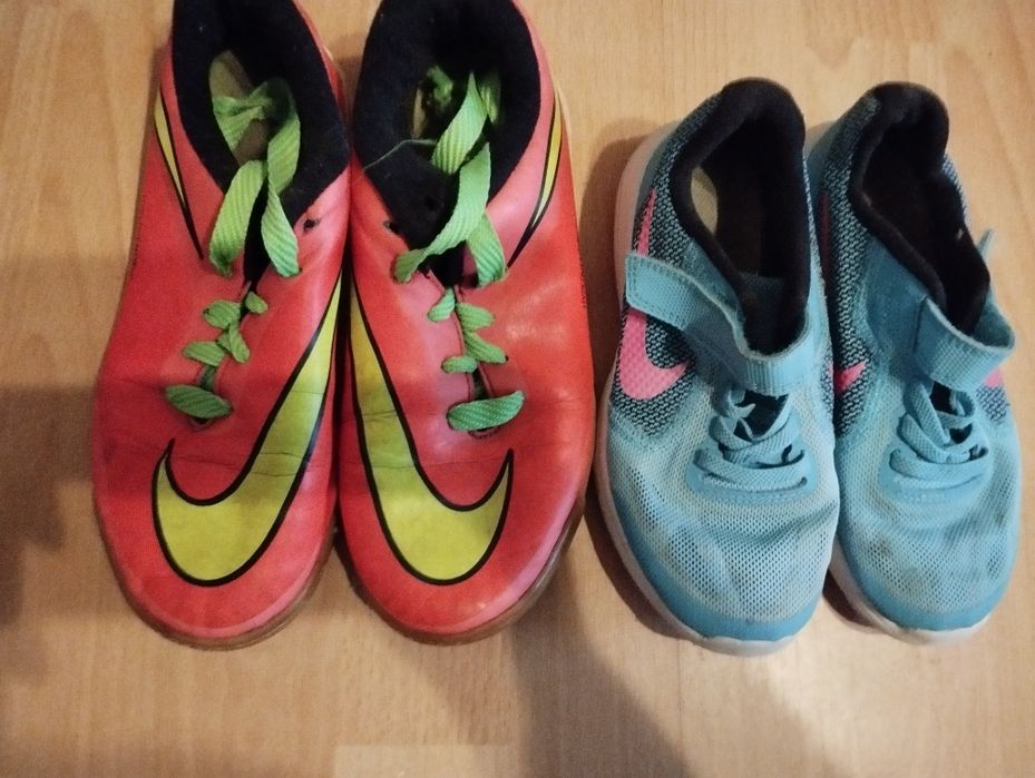 Adidași Nike culori neon