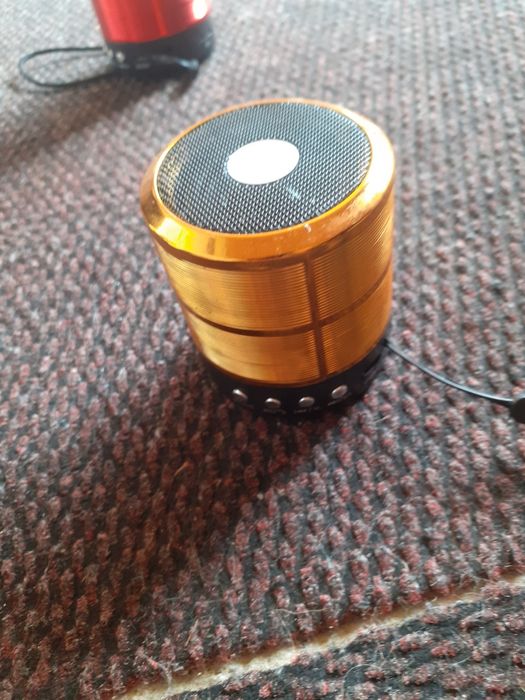 Vand boxe prin Bluetooth