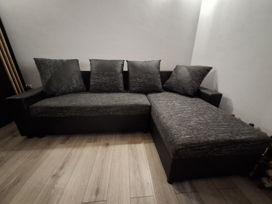 Vând colțar extensibil