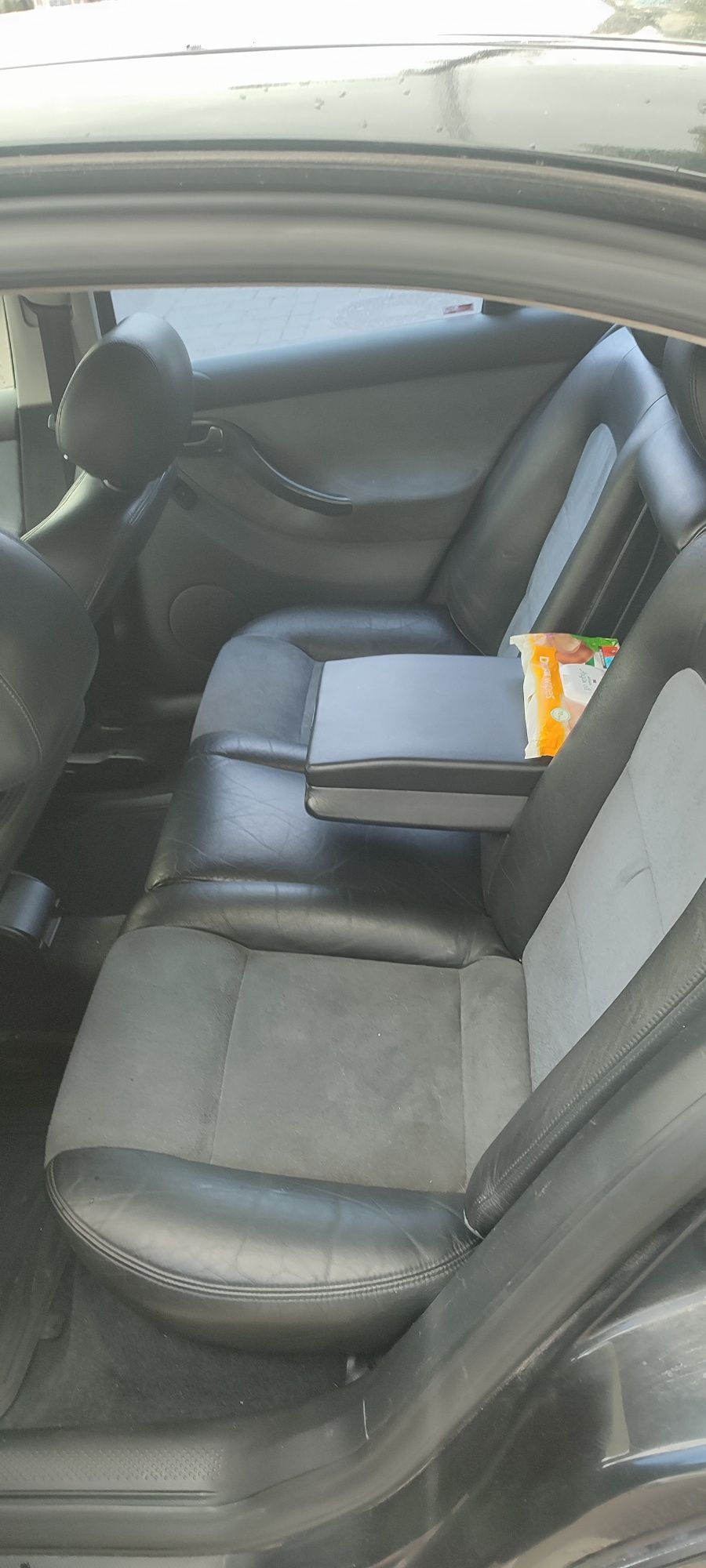 Vând Seat Leon 1m kit fr, grile cupra. Interior alcantara