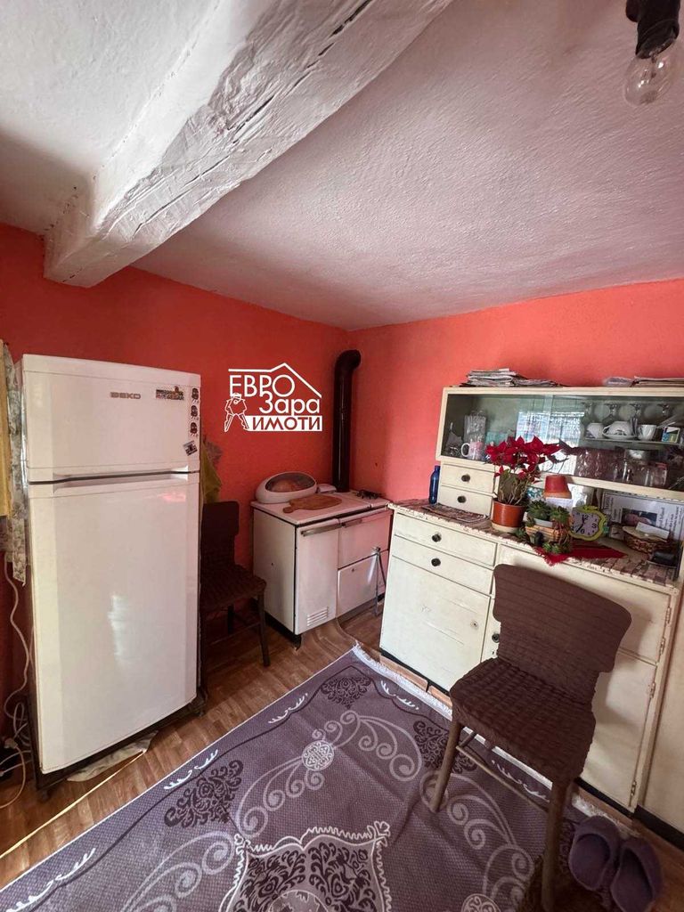 Продава се Къща в с. Люляк, Област Стара Загора - 160 кв.м за 450 €/кв.м - Снимка #8