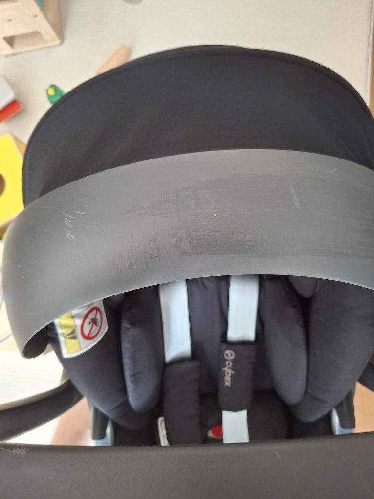 Столче за кола Cybex Cloud Z i-Size Deep Black