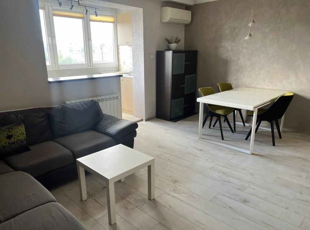 Продава се Тристаен апартамент в София, Зона Б-18 - 84 кв.м за 2715 €/кв.м - Снимка #3