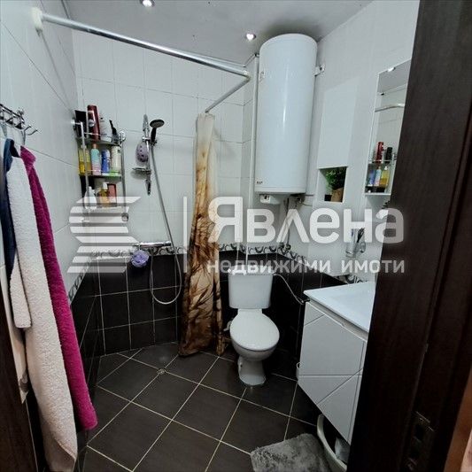 Продава се Тристаен апартамент в Варна, Колхозен пазар - 75 кв.м за 1994 €/кв.м - Снимка #7