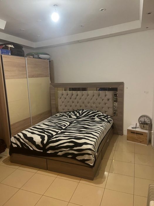 vand casa,vila, 550,construiti,bloc calea calarasi sect 2/3