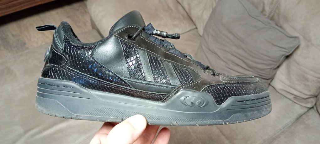 Adidas original маратонки