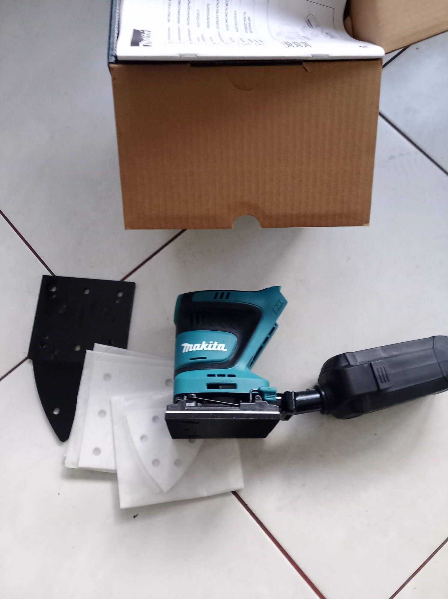 Șlefuitor Makita DBO 480 nou nefolosit