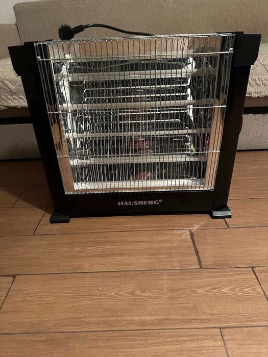 Radiator quartz Hausberg HB 8800, 2200 W, 4 tuburi quartz