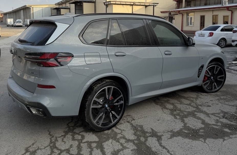 BMW X5 xDrive 40i 2026 модель