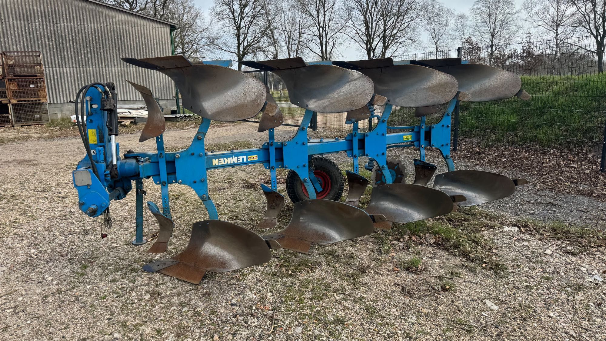 Lemken Europal 5 Claas Arion, Case Puma, John Deere tortadi